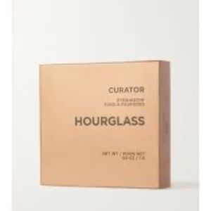 NWT- HOURGLASS Curator Eyeshadow
